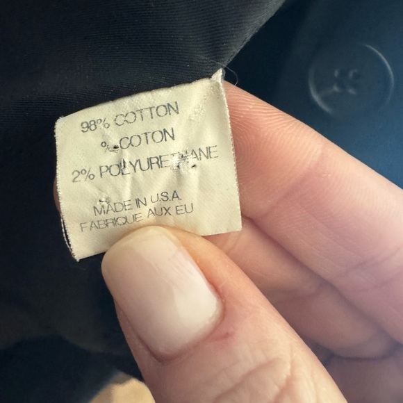 Great quality Theory Blazer Size 6. Selling because I have too many blazers - Picture 3 of 4